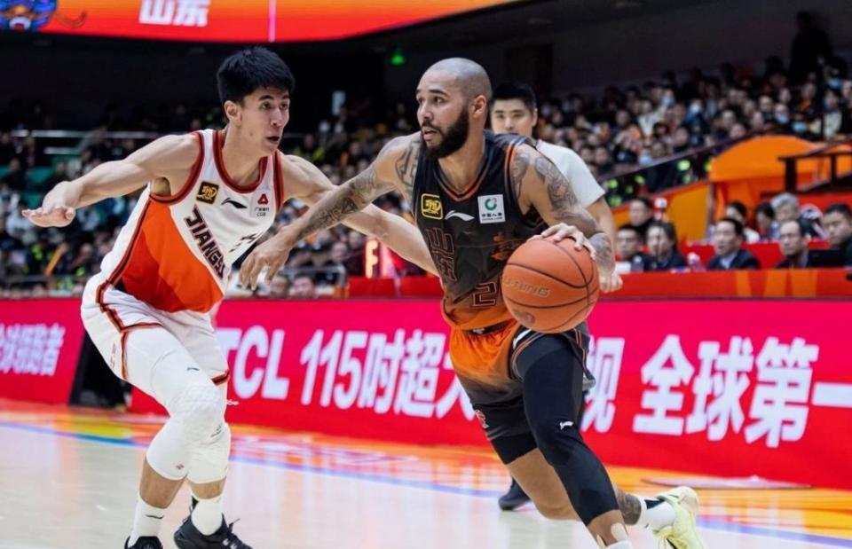 色的持球突, 增加之后, bt